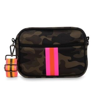 haut shore camo bag